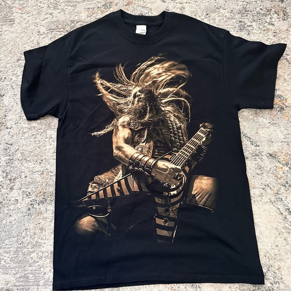 Black Graphic T-Shirt - Picture 1 of 2